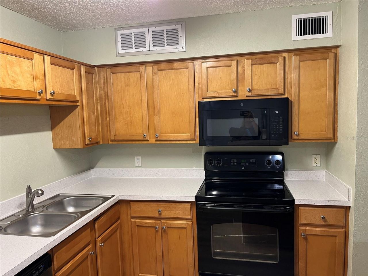 355 Lakepointe Drive, Unit 102, Altamonte Springs, FL 32701 Photo