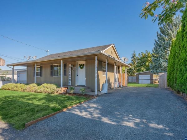 667 W Rose St, Lebanon, OR 97355