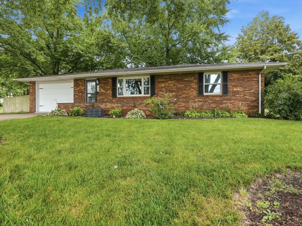 215 N Willow Street , White Heath, IL 61884