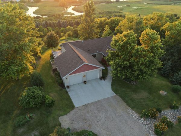 20799 457th Avenue, Morris, MN 56267
