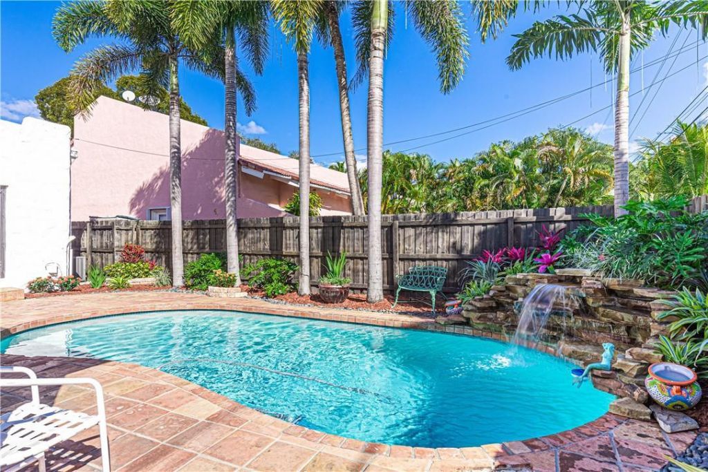 1220 SE 2nd Street, Fort Lauderdale, FL 33301 Photo