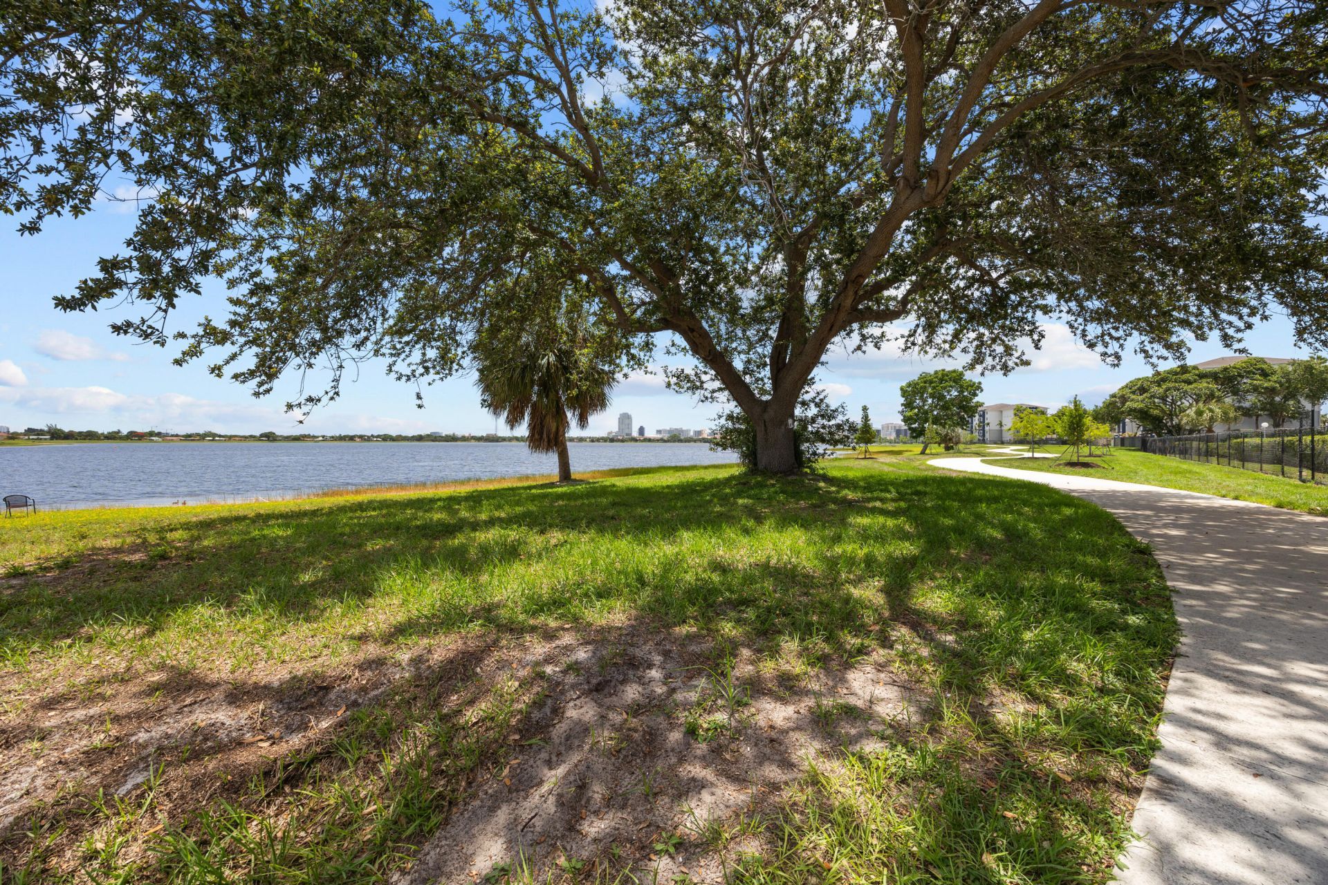 470 Executive Center Drive, Unit 5b, West Palm Beach, FL 33401 Photo