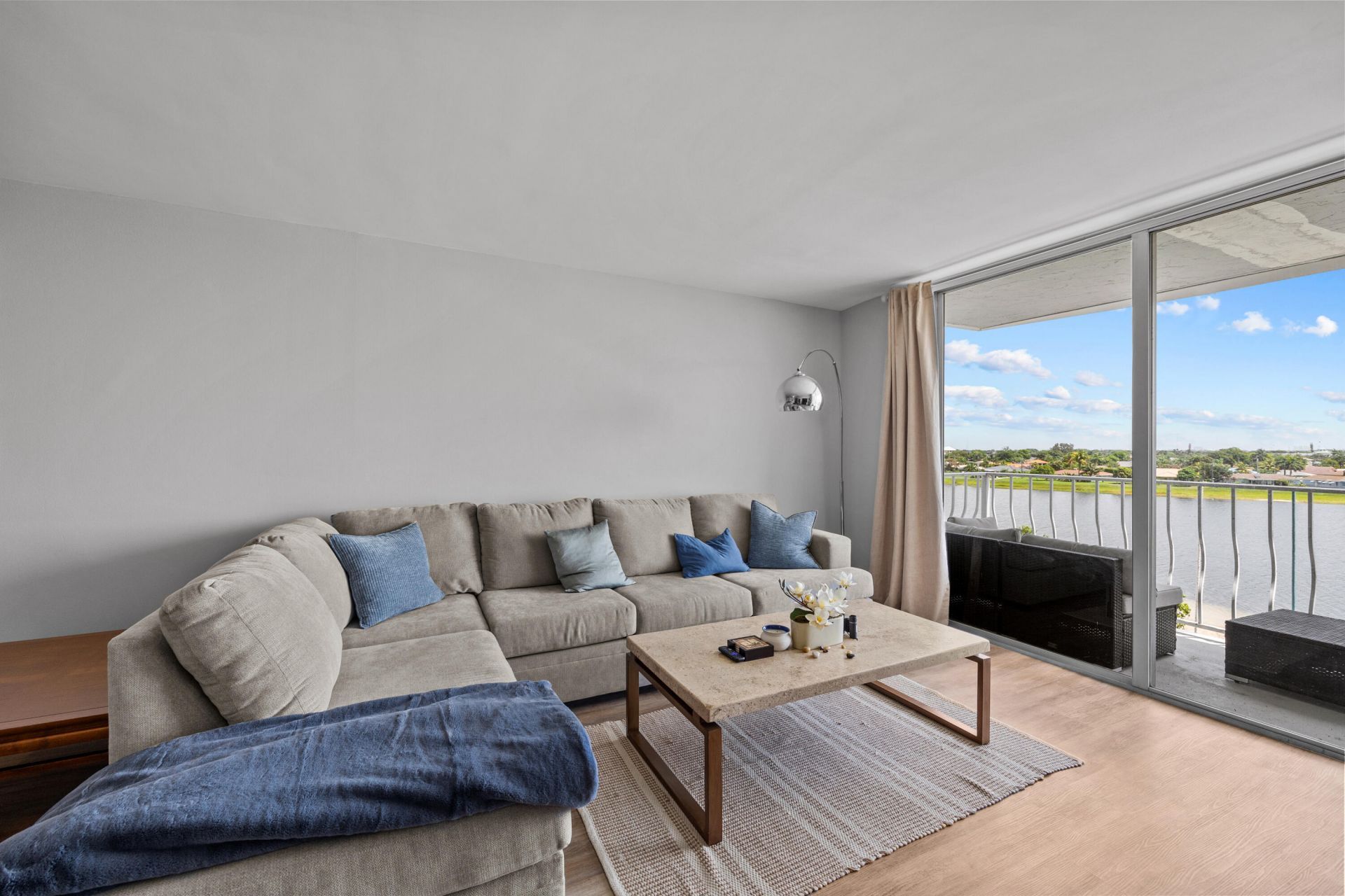 470 Executive Center Drive, Unit 5b, West Palm Beach, FL 33401 Photo