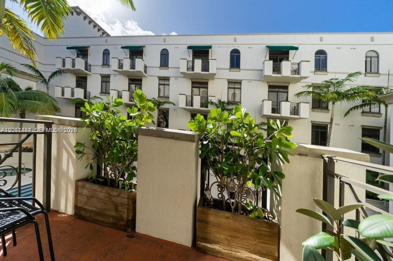 1805 Ponce De Leon Blvd, Unit 616, Coral Gables, FL 33134 Photo