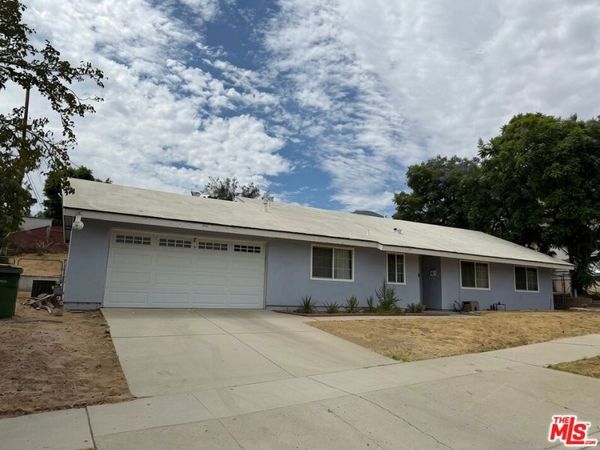 12471 Tibbetts Street, Sylmar, CA 91342
