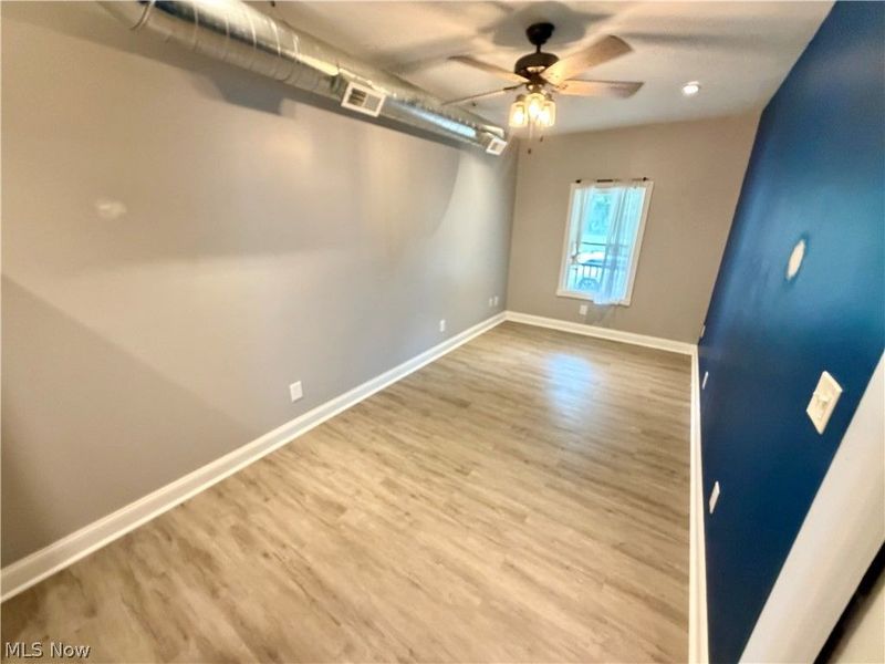 3023 Barber Avenue , Cleveland, OH 44113 Photo 11