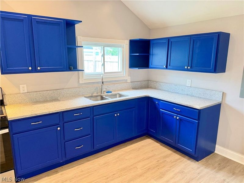 3023 Barber Avenue , Cleveland, OH 44113 Photo 6