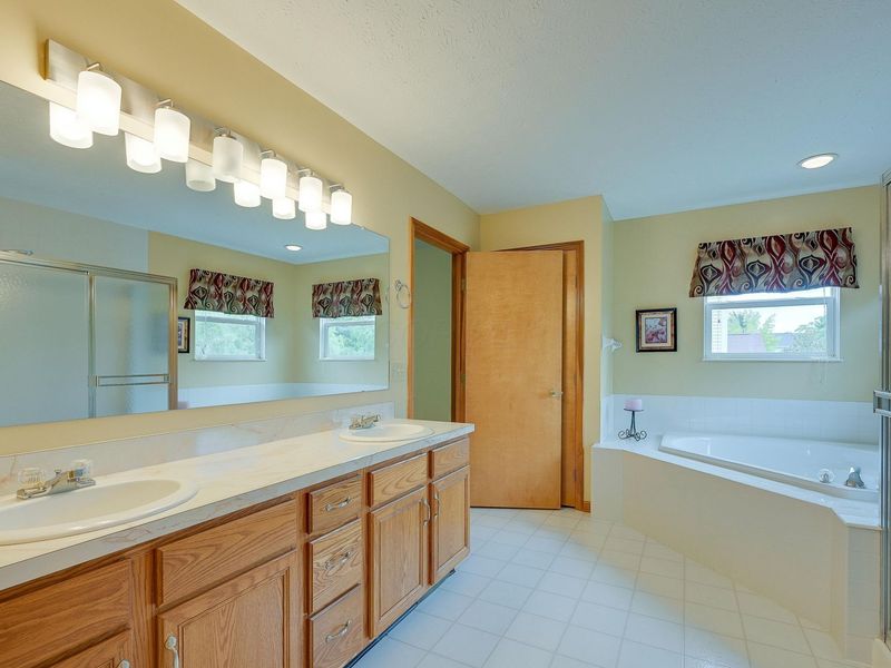 6719 Wynwright Drive , Dublin, OH 43016 Photo 31