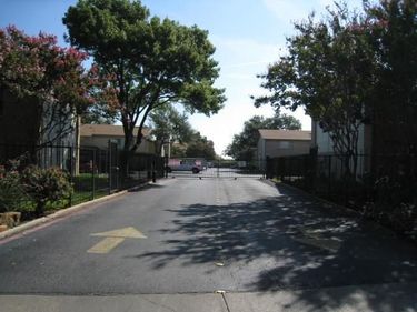 10650 Steppington Drive, Unit 116, Dallas, TX 75230