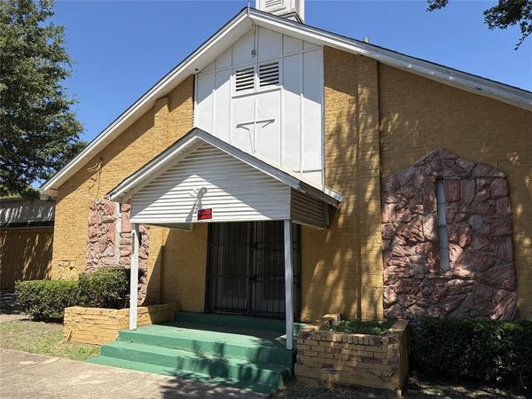 2507 Scotland Drive, Dallas, TX 75216