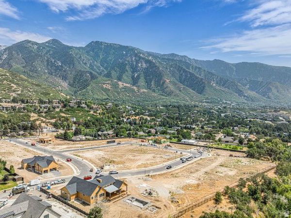 3009 E BONNIE LYNN LN S, Unit 2, Sandy, UT 84092