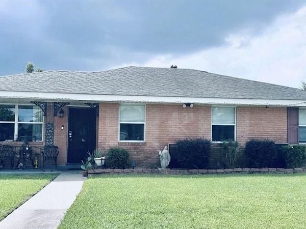 5000 SCHINDLER Drive , New Orleans, LA 70127