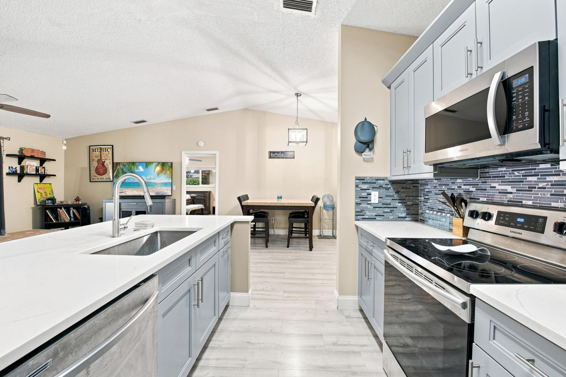 18 Winchmore Lane, Boynton Beach, FL 33426 Photo