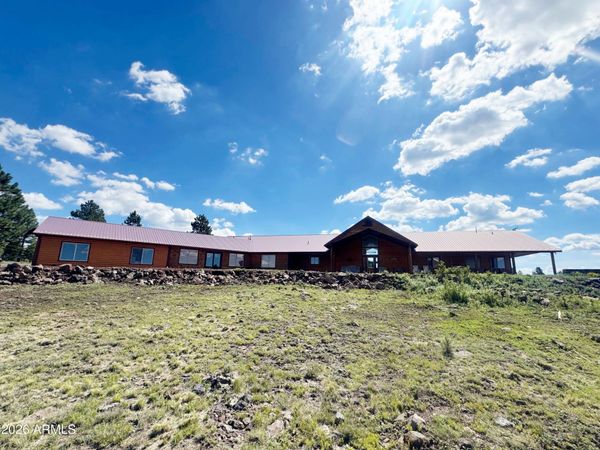 3363 N Spring Valley Road, Parks, AZ 86018