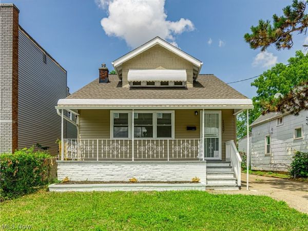 12407 Farringdon Avenue , Cleveland, OH 44105