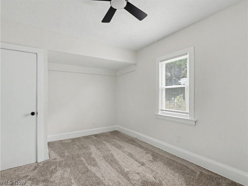 12407 Farringdon Avenue, Cleveland, OH 44105 Photo 15