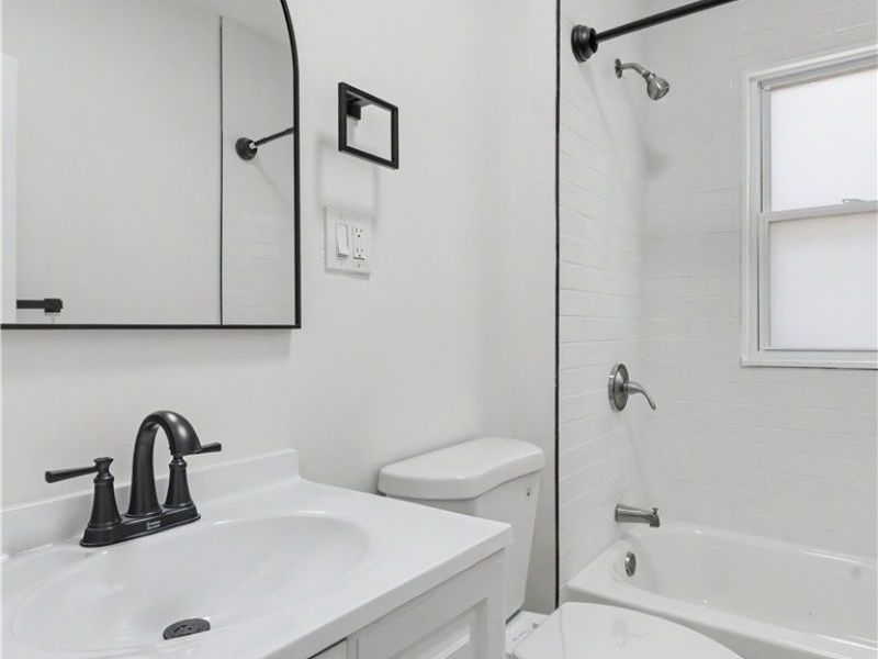 12407 Farringdon Avenue, Cleveland, OH 44105 Photo 19