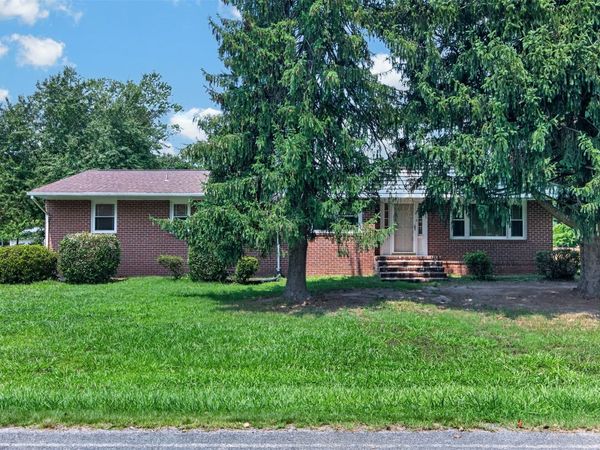 215 Tarleton Bivouac , Williamsburg, VA 23185