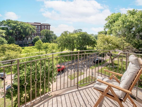 2928 Dean Parkway, Unit 4B, Minneapolis, MN 55416