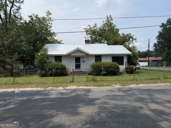 1302 Elizabeth Street, Waycross, GA 31503