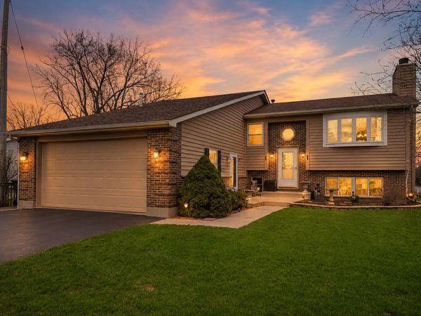 12738 W 27th Place , Beach Park, IL 60099