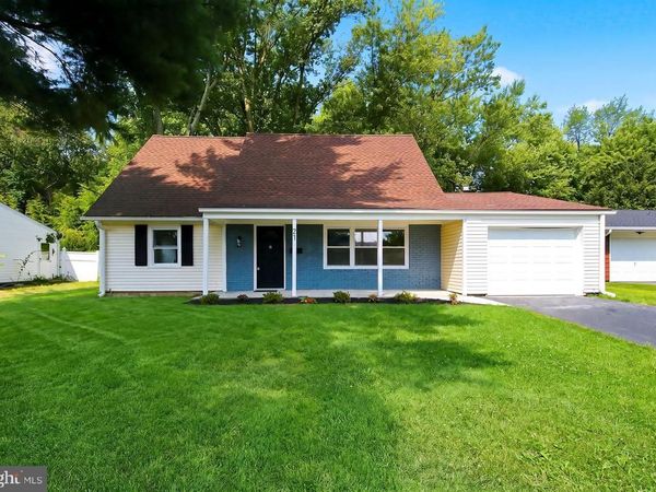 21 GLENVIEW LANE, WILLINGBORO, NJ 08046