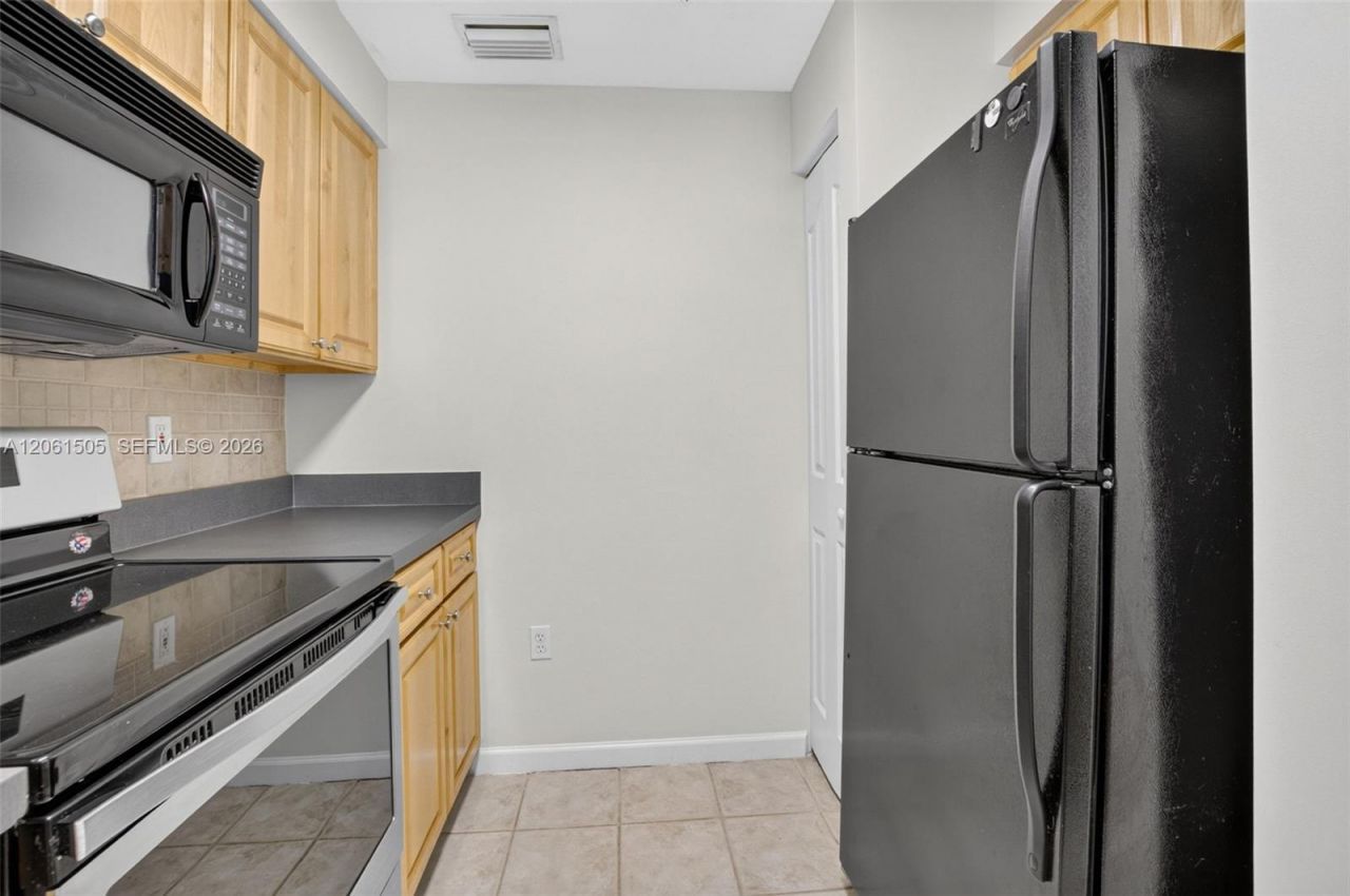 2024 Alta Meadows Ln , Unit 807, Delray Beach, FL 33444 Photo