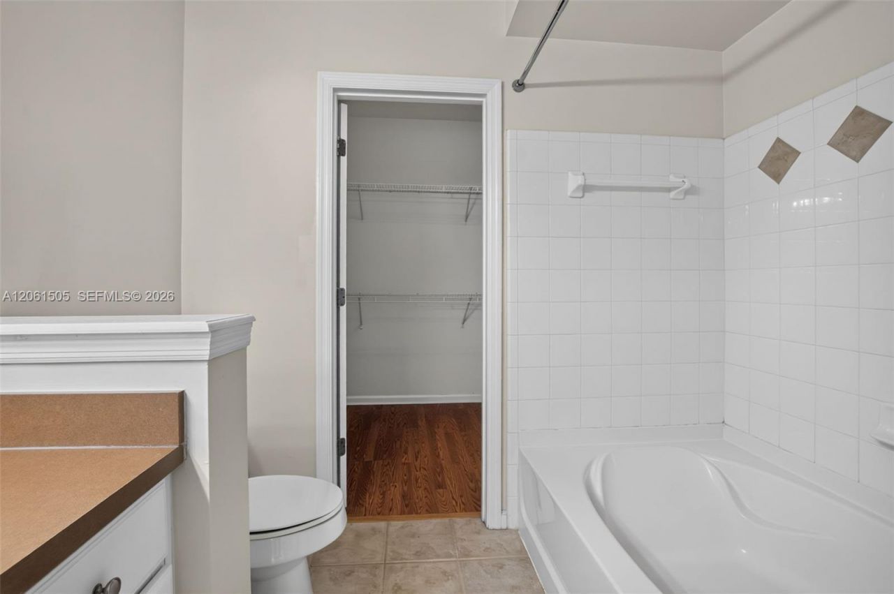 2024 Alta Meadows Ln , Unit 807, Delray Beach, FL 33444 Photo