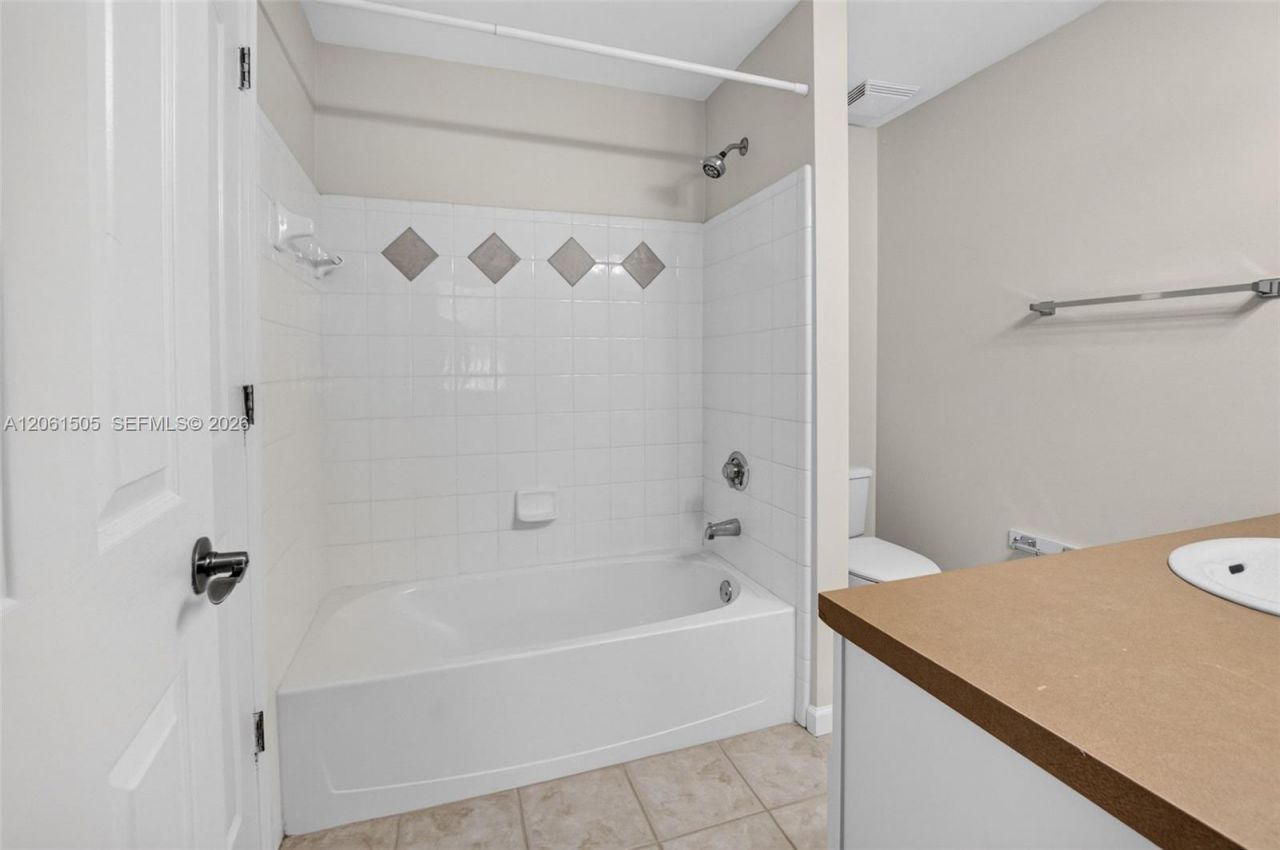 2024 Alta Meadows Ln , Unit 807, Delray Beach, FL 33444 Photo