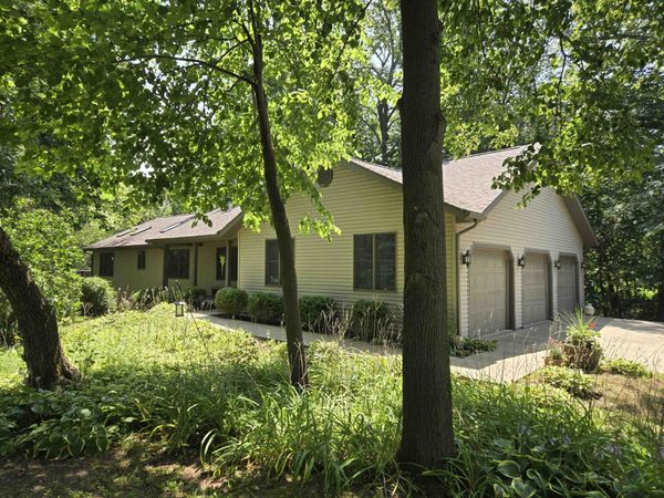 5931 S Bogey Drive, POLO, IL 61064