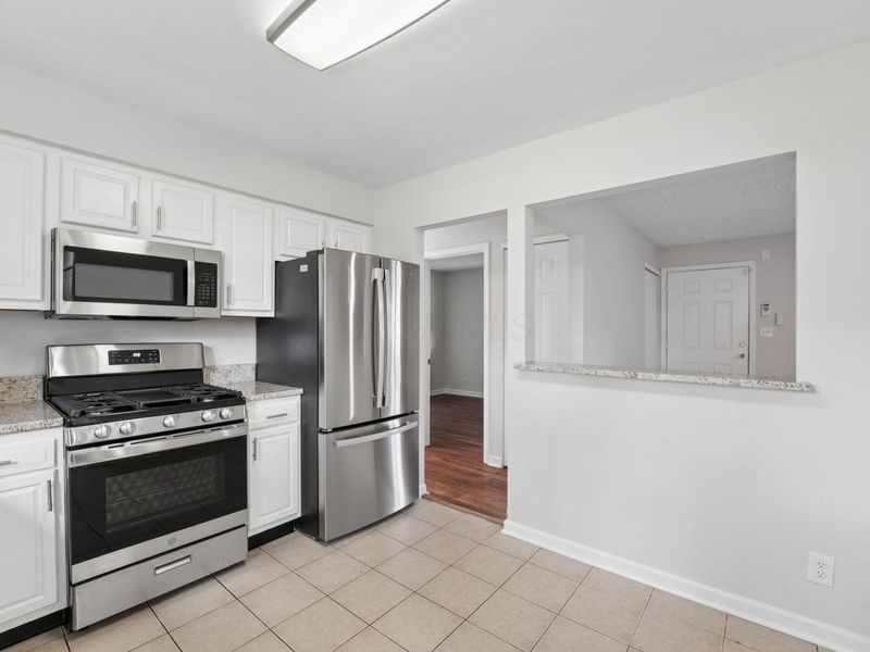 5084 Jameson Drive , Columbus, OH 43232 Photo 15
