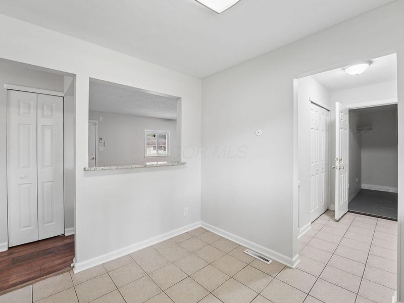 5084 Jameson Drive , Columbus, OH 43232 Photo 16