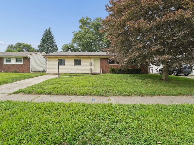 5084 Jameson Drive , Columbus, OH 43232 Photo 2