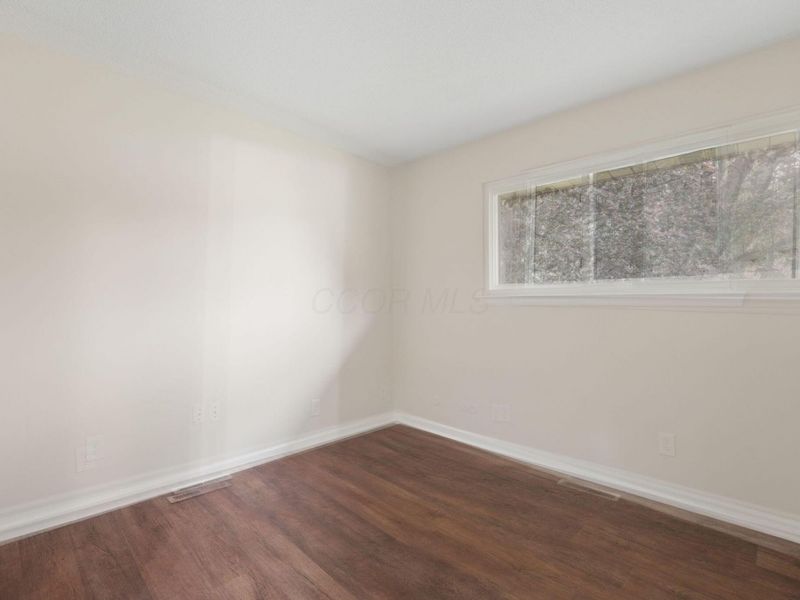 5084 Jameson Drive , Columbus, OH 43232 Photo 23