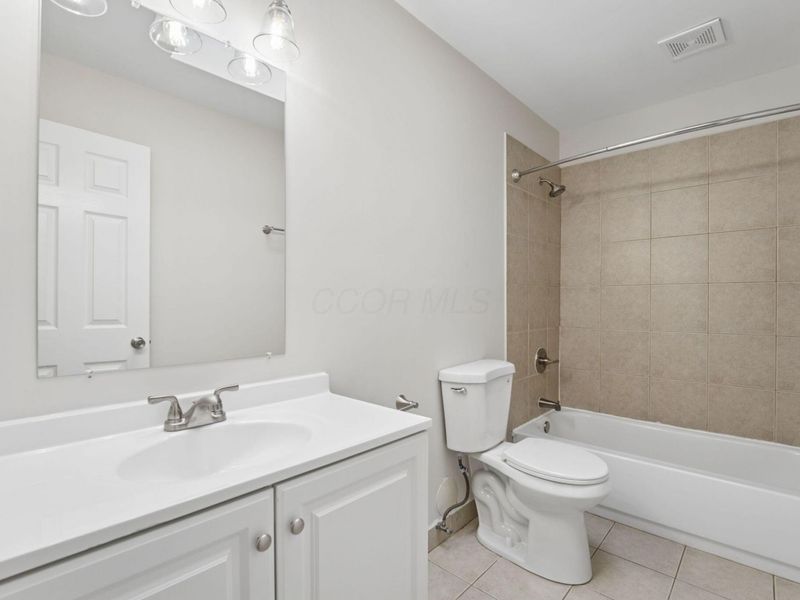 5084 Jameson Drive , Columbus, OH 43232 Photo 28