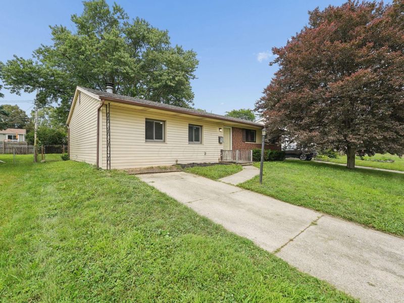 5084 Jameson Drive , Columbus, OH 43232 Photo 4