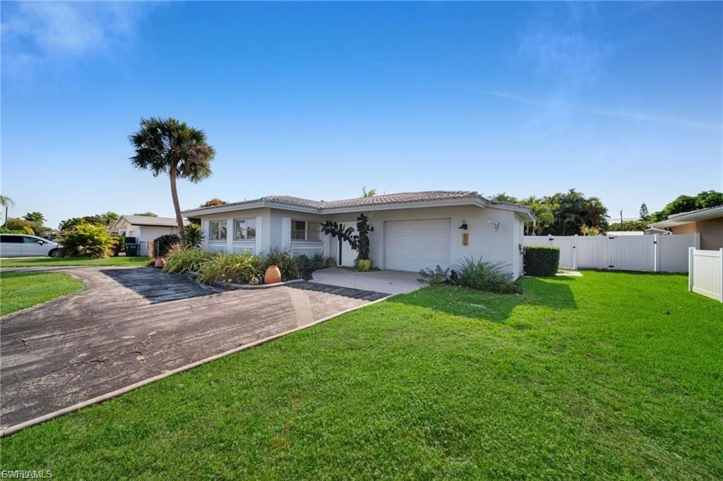 616 El Dorado Pkwy E, Cape Coral, FL 33904 Photo