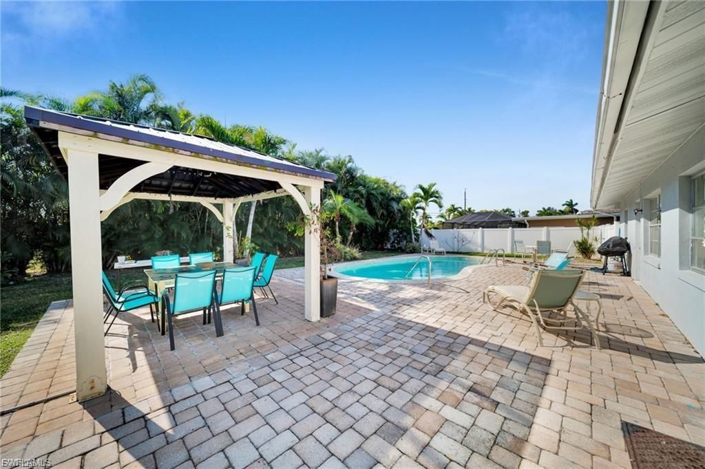 616 El Dorado Pkwy E, Cape Coral, FL 33904 Photo