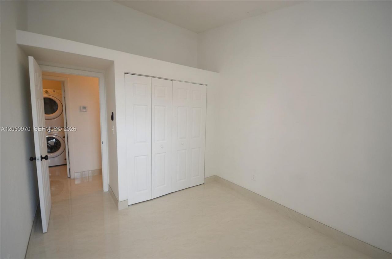 18954 NW 67th Pl, Unit 18954, Hialeah, FL 33015 Photo