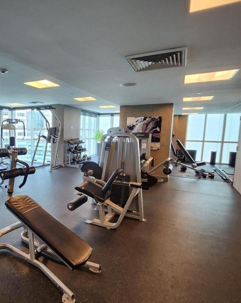 950 Brickell Bay Dr , Unit 2406, Miami, FL 33131 Photo