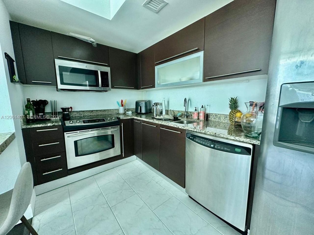 950 Brickell Bay Dr , Unit 2406, Miami, FL 33131 Photo