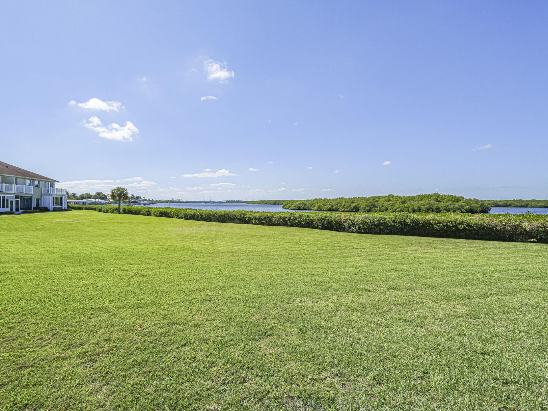 3223 S Lakeview Circle, Unit 20-8, Hutchinson Island, FL 34949 Photo