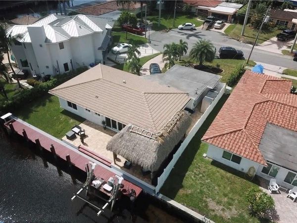 361 SE 9TH Court, Pompano Beach, FL 33060