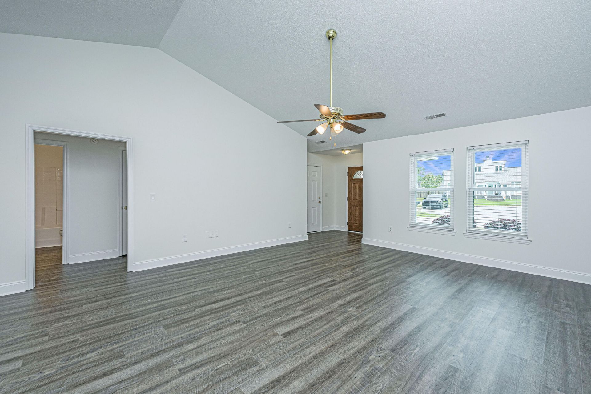 103 Felicia Court Photo 10