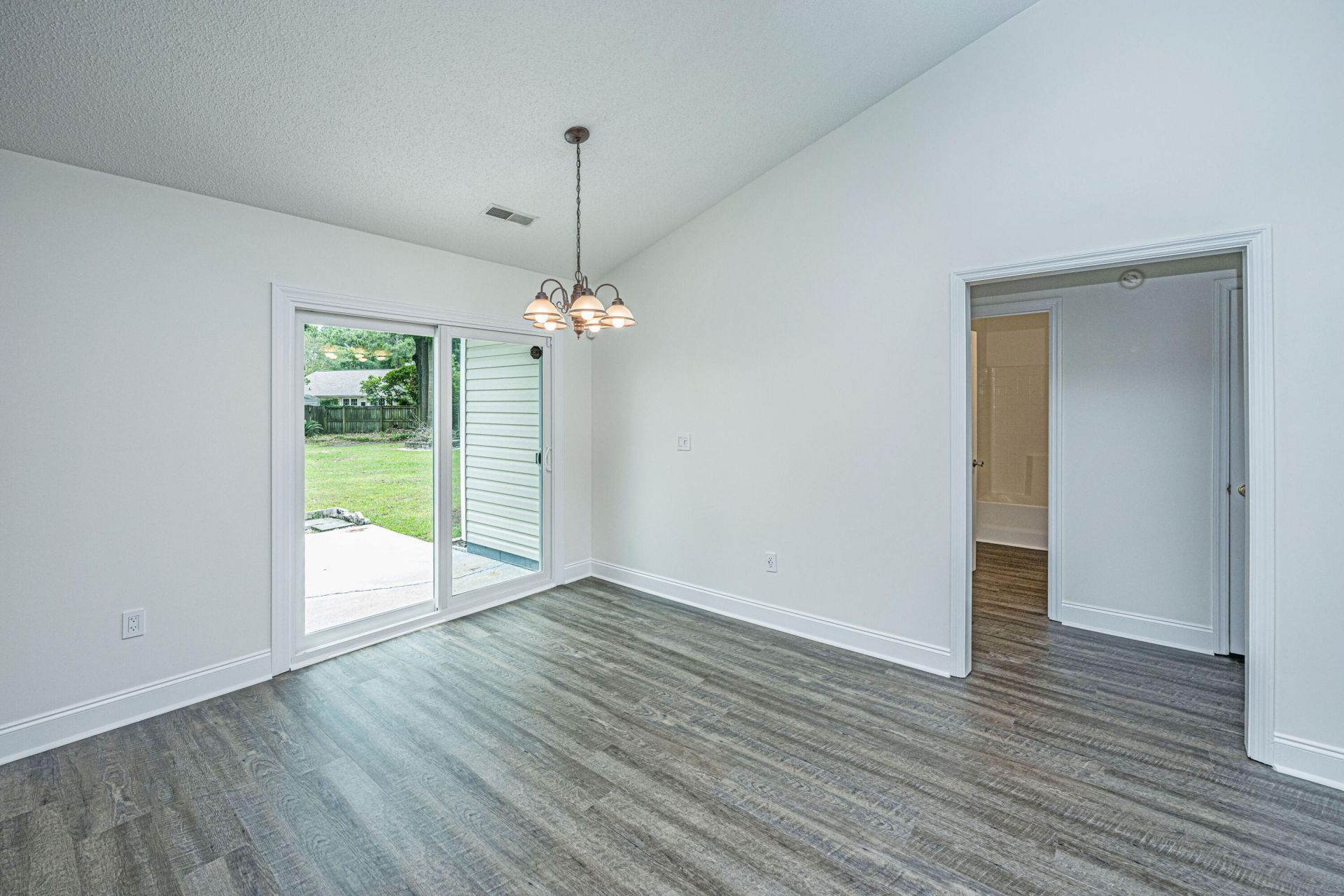 103 Felicia Court Photo 13