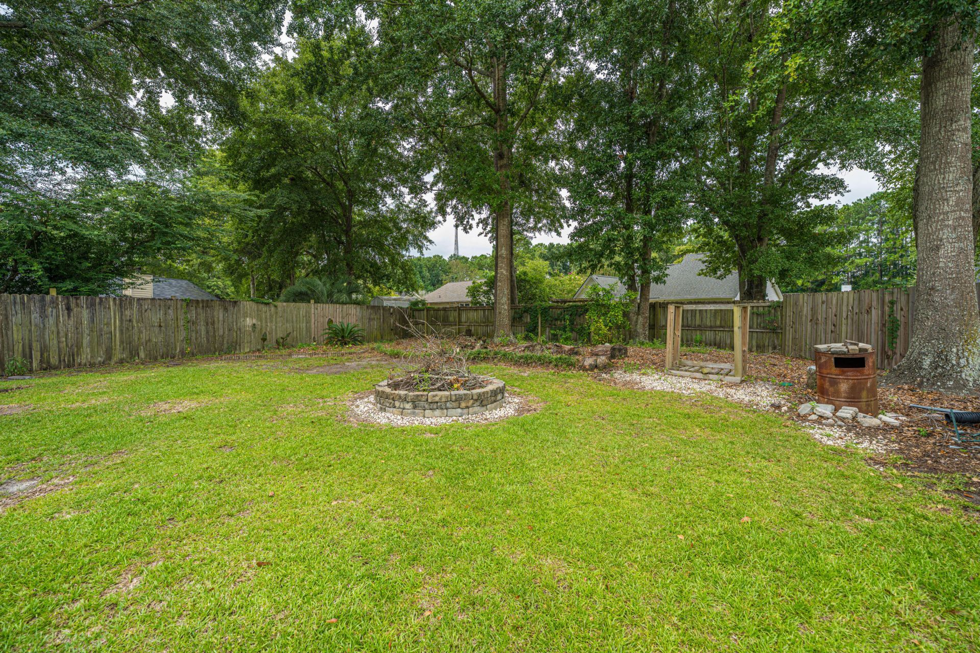 103 Felicia Court Photo 43