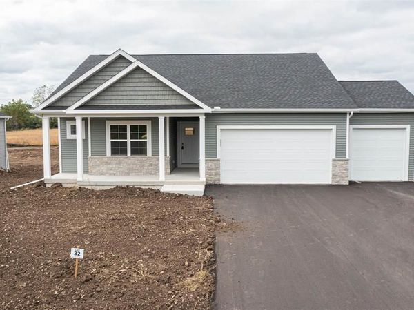3830 Green Ash Drive, Janesville, WI 53545