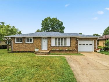 229 Kennedy Street, Louisville, OH 44641