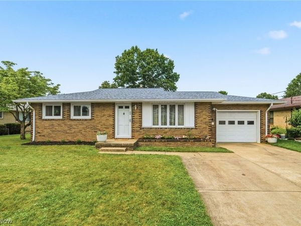 229 Kennedy Street, Louisville, OH 44641
