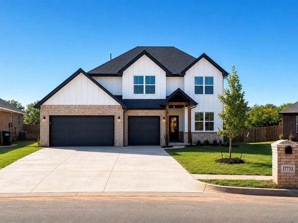 17733 Walnut Creek Road, Edmond, OK 73012